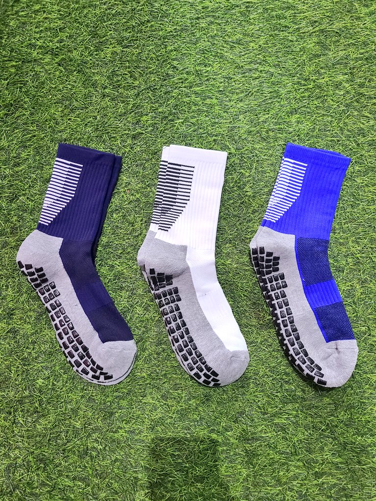 LucySsuubi's tweet photo. School is back. Premiership is back.

Training OR game day, we’ve got your rugby merch ready for you.

Walk in or simply order, and we deliver straight to you. 
📍 Ntinda–Kiwatule Rd
📞 0706 656262
#VisitSportsVille https://t.co/YBkpwkMiKO