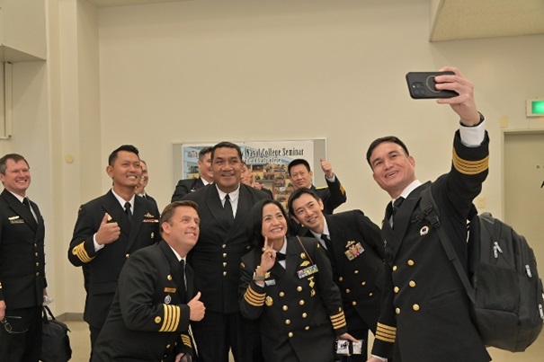 jmsdf_msc's tweet photo. The 29th Indo-Pacific Naval College Seminar held at #MCSC completed all programs and closed with great success on 6th FEB. The delegates deepened mutual understanding and interaction through the seminar. #MODJAPAN #JMSDF #FOIP https://t.co/avwWgMYZuG https://t.co/4MsiDHPnww