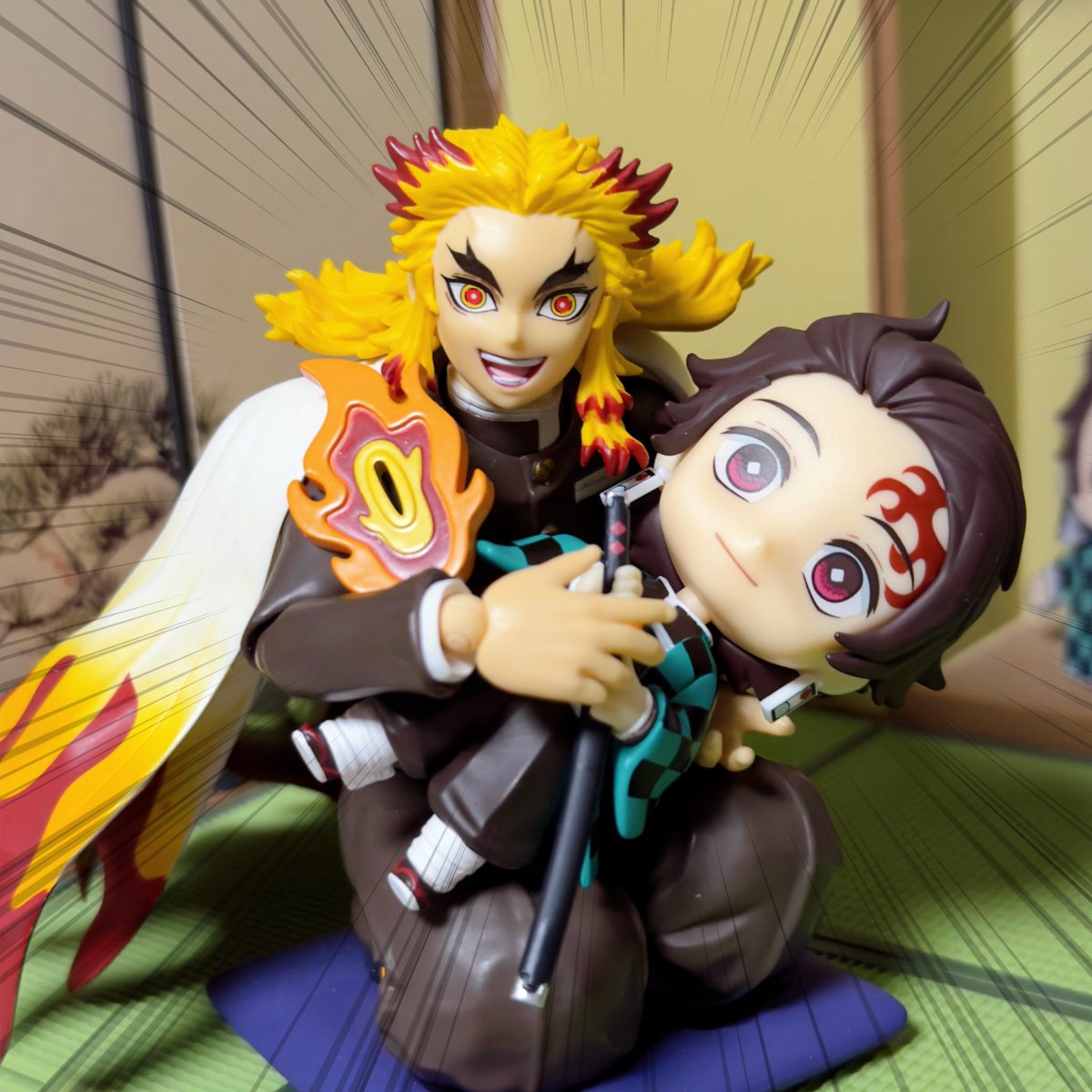 あと兄プレくじの景品を入手したんですがアクスタでっかいしねんどろじろちゃんは彼ピガードパーツまでついてきてめちゃくちゃいいな🥰