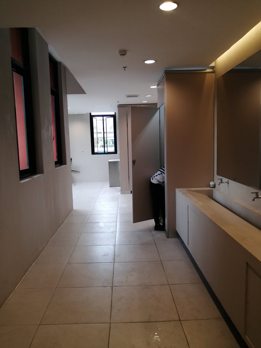 JCurt_0's tweet image. Open na ang mahiwagang CR sa gateway 💦💦💦

#altercdo
#CDOalter