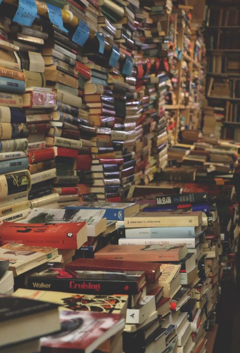 Pergament_F's tweet photo. "I have so many books i 
am perishing to read in 
my bookcase. hours-and-hours-and-hours-and hours."
Sylvia Plath https://t.co/Rp8aFbC1R8
