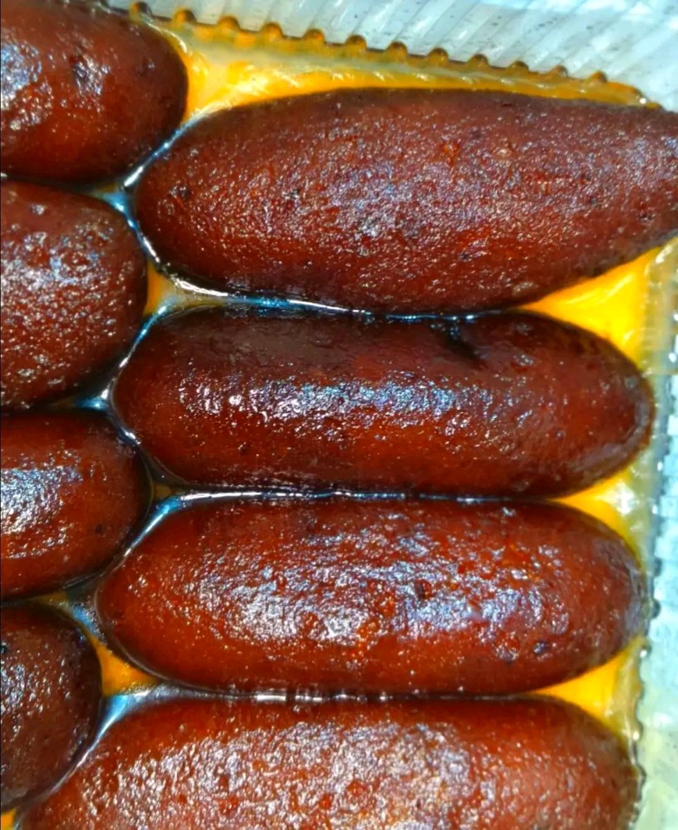 Gramergolpo's tweet photo. Golden, syrup-soaked, and irresistibly soft - Langcha is Bengal’s pride from Shaktigarh. Each bite melts in your mouth, carrying the perfect balance of sweetness and tradition, making it a dessert you can never say no to.
#Langcha #ShaktigarhLangcha #BengalSweet #ComeToBengal #WestBengalTourism