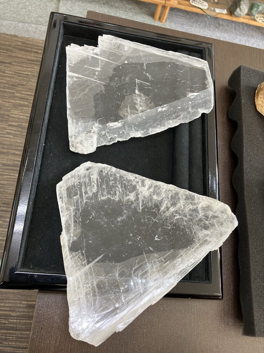 ✨セレナイト結晶✨ 入荷しました。 🫧透明度抜群🤩🫧 心身のストレス