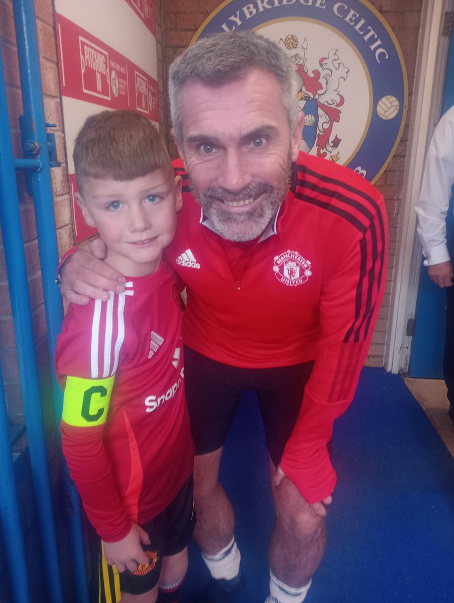 Throwback Thursday

Rory mascot for Man Utd Legends🤩

What a brilliant day that's , the players were 1st class #mufc #manutd