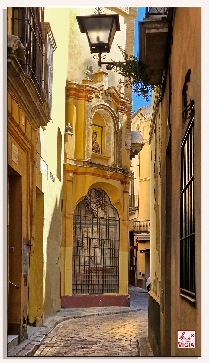 Oratorio de San Felipe Neri (Iglesia de San Alberto), se encuentra en la calle Estrella.