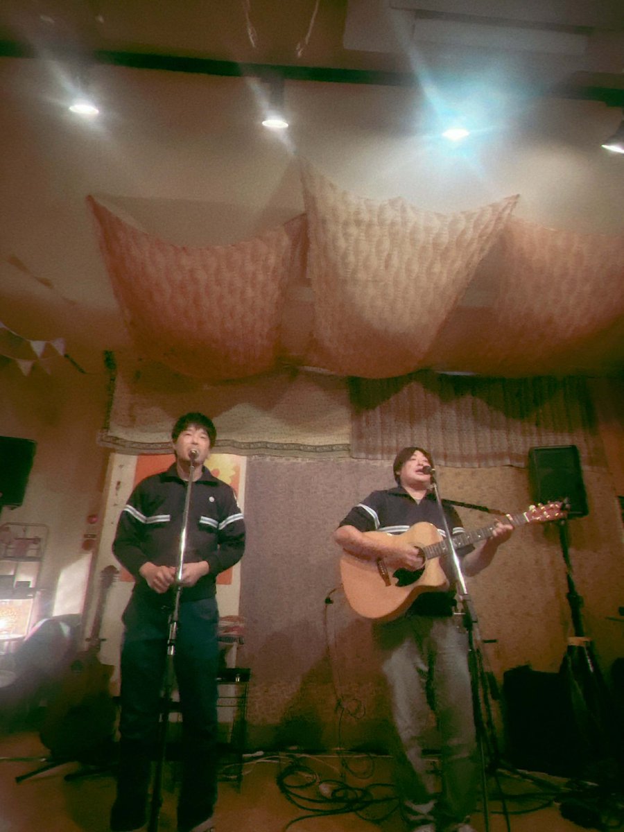 2月14日(土)
ミゥミゥバレンタイン
19:30オープン
20:00スタート
¥2500＋1D
※要予約
miumusic.thebase.in

▷フード出店
ポップロップ
※テイクアウト出来ます

【出演】
ともう
ずず
セニョリータ

<a href="/JazzTango218/">おうちカフェMIUMIU</a> 

今年もバレンタインにお邪魔させていただきます🍫
ご予約お待ちしております♪