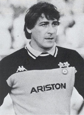 ilpalloneraccon's tweet photo. Il pallone racconta: Luciano BODINI https://t.co/GJ0xrclcsO
@Juve1897no @JUVEN_TV @juventusfc @TopPlanet63 @nebbiabassa @La_Bianconera @LeonettiFrank @fritzmazz @Nino_TheBest #bodini https://t.co/3TnKtNGjwu