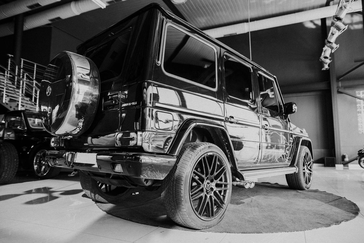 GlideXpp's tweet photo. The King of the Road. 👑

Experience unmatched power and luxury with the Mercedes-Benz G63 AMG. Available now at GlideX.

📍 Book yours today: https://t.co/G6WCHO7fWR
📸 by Suleyman Seykan via Pexels

#G63 #AMG #Mercedes #LuxuryLife #Nairobi #CarRental https://t.co/t7wqqgHT5n