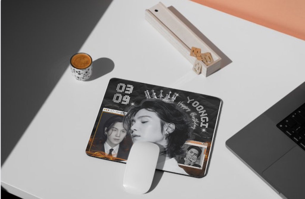 🐱ฝาก lucky draw ไปแจกนะคะแม่ๆ📍

🎸Mouse Pad พี่สุดหล่อ 40 ea.
❤️‍🔥สุ่ม 5 อันต่อรอบ (จำนวน 8 รอบ) 🥰

ฝากเอ็นดูด้วยน้า อย่าลืมลงทะเบียนกันนะคะ 
งานนี้ลกดน่าจะเกินคนลงทะเบียน 😬😉