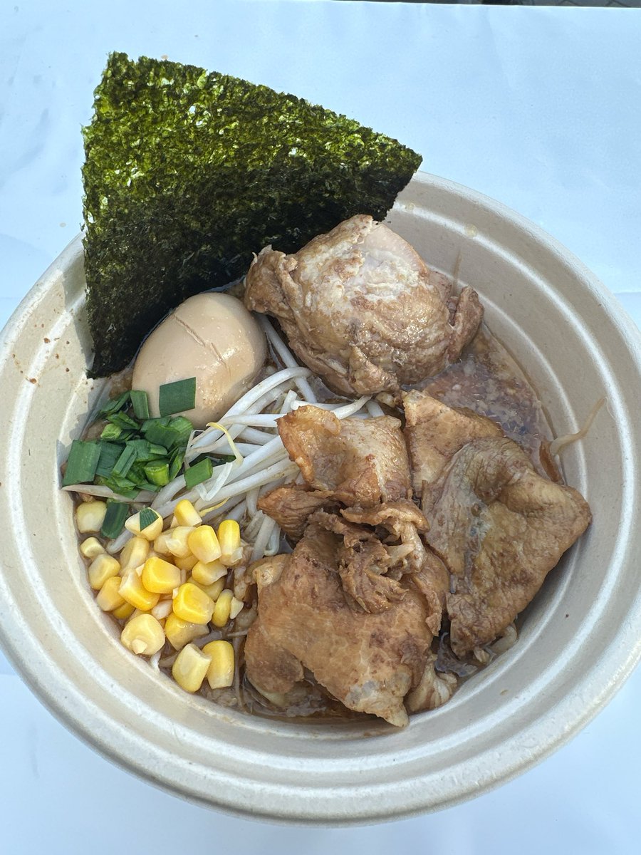 Konatu__DOM's tweet photo. お客様に、ラーメン祭りのチケットを頂いたので、撮影前ですが、食べてきました🤤
ありがとうございます！！

口の中が幸せすぎる！！ https://t.co/ss50yoSL6G