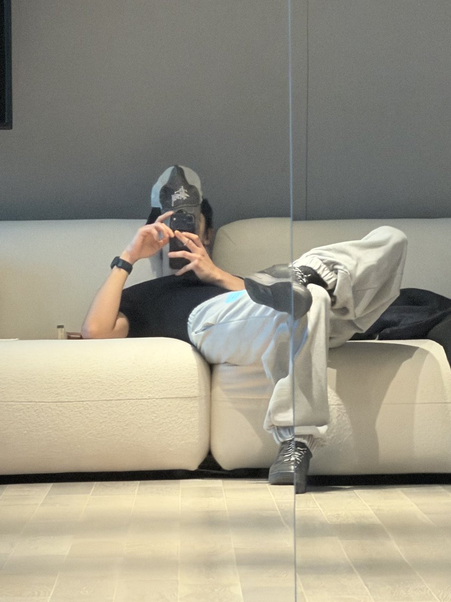 myxynerva's tweet photo. forever in love with this chanyeol’s style <333 https://t.co/wbbwgcr361