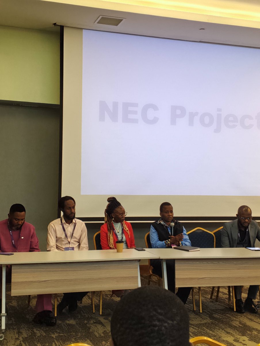 AfricaTechSMT's tweet image. "The Capital Blueprint" masterclass is a deep dive into funding Africa’s E-mobility shift! Takeaway: We need a mix of blended finance &amp;amp; local equity to scale. Thanks to Siemens Stiftung &amp;amp; our expert panel for the roadmap! #ClimateTech #EMobility #AfricaTechSummit