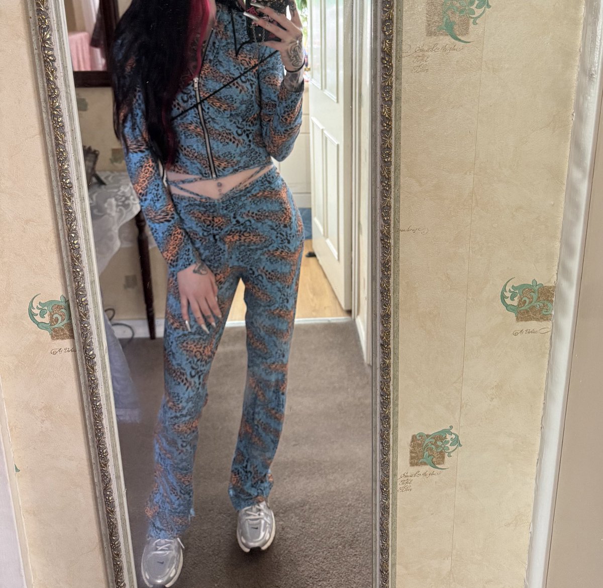 The weak ones are my favourite 😂🐷