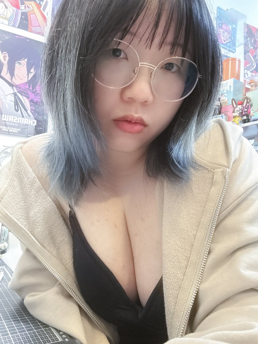 🍎  tweet media