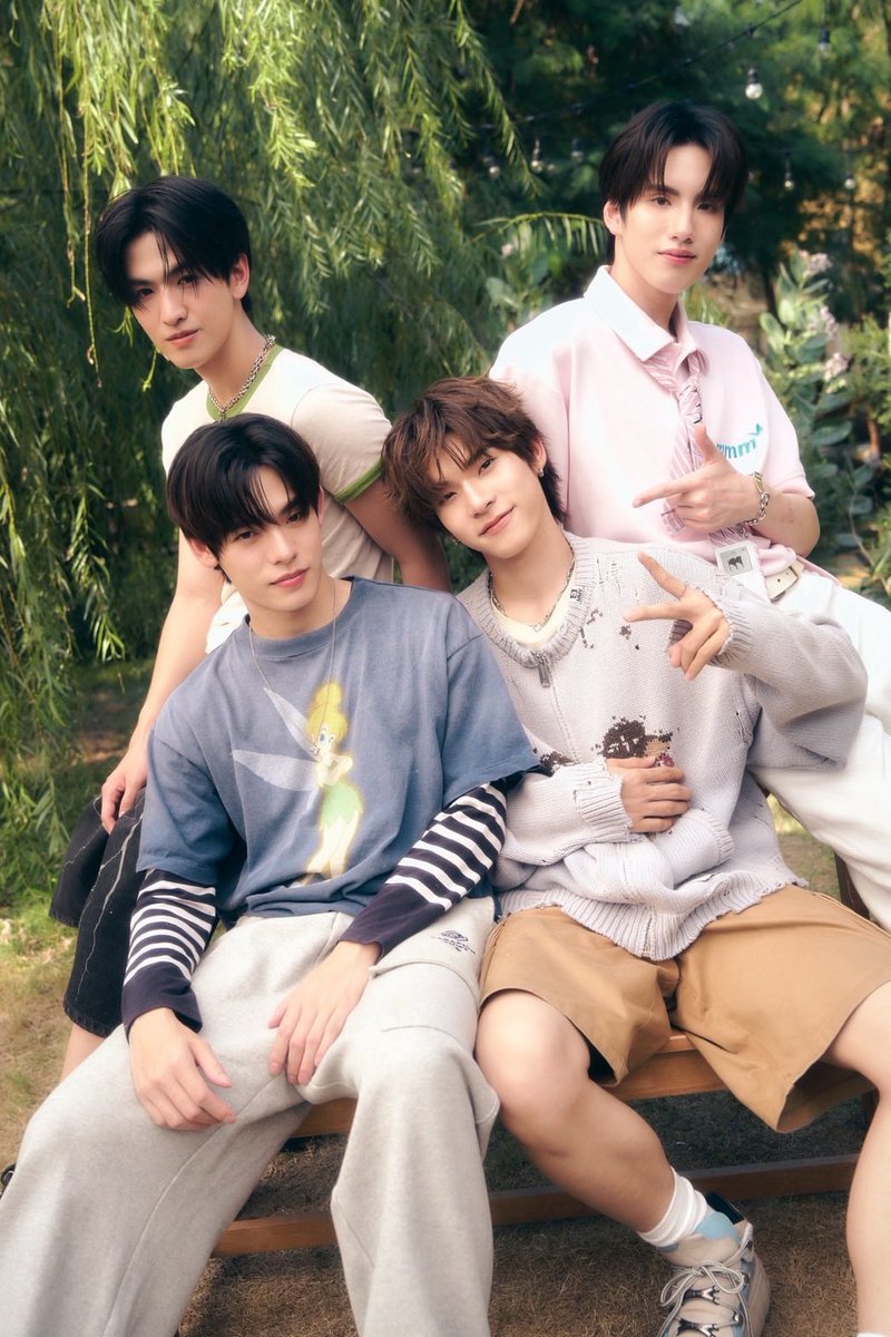 1551box's tweet image. #PHUTATCHAI #JINWOOKkim