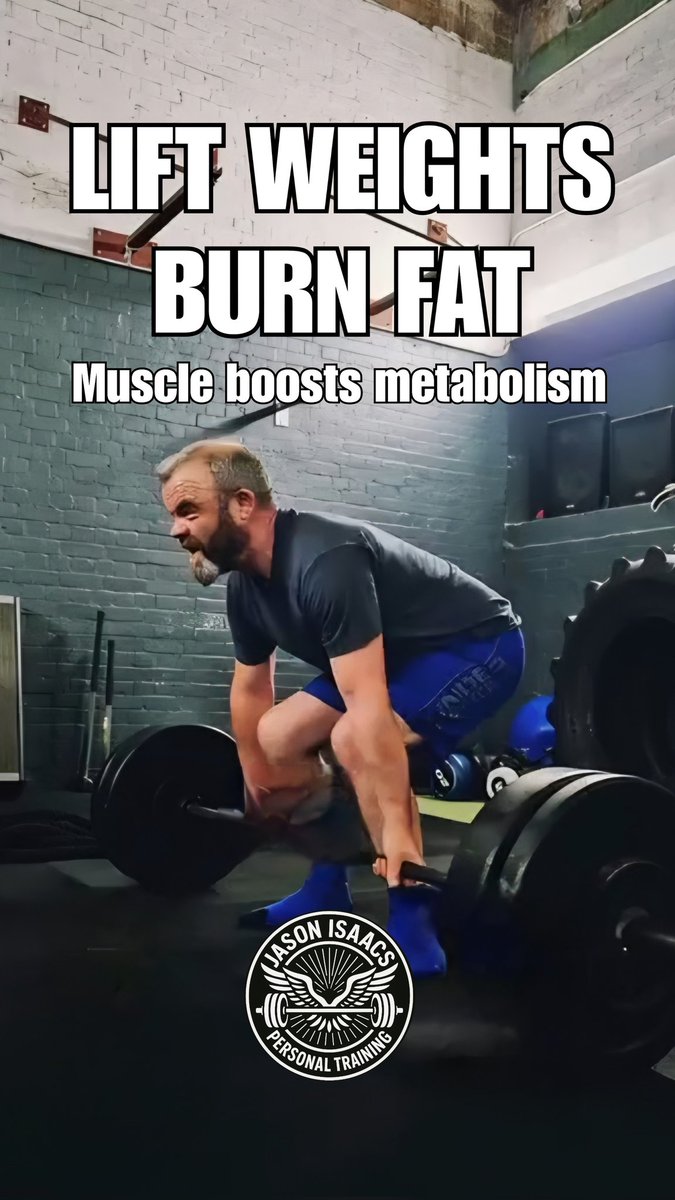 💡 Strength Tip:
If fat loss is your goal, don’t avoid weights. Muscle boosts your metabolism and helps you burn more calories even at rest.
Start simple: squats, presses and rows
#PersonalTrainerHove #StrengthTraining #FatLossJourney #Over40Fitness