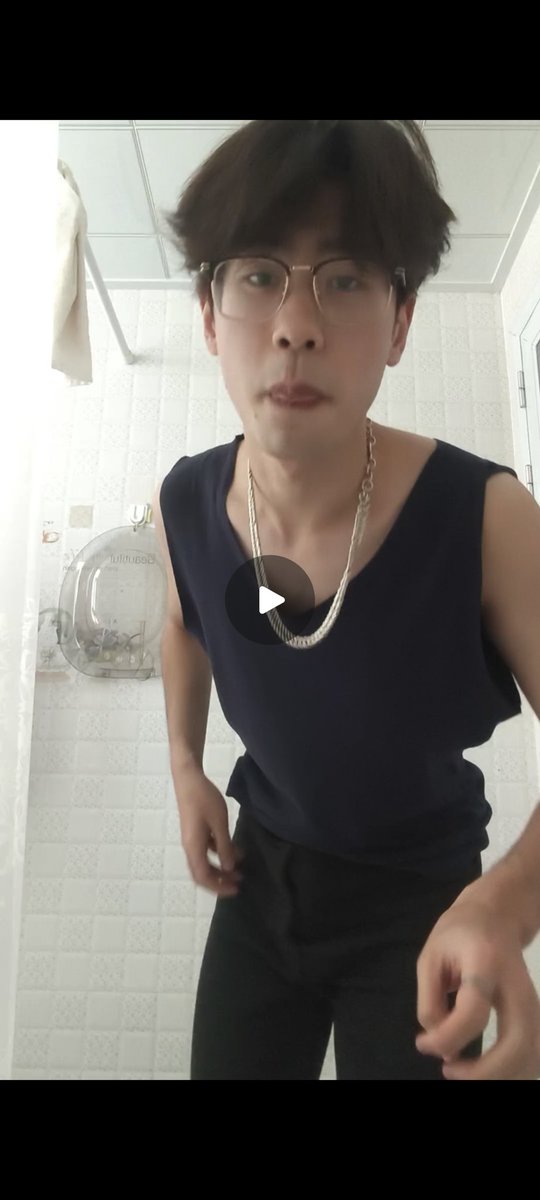 lailaissss's tweet photo. 19岁废物直男撸射，天天撸，最后喷出来的只有水，原视频关注私聊，一分钟有射 #直男 #撸射 #采访 #射精 https://t.co/H22QUcPoDK