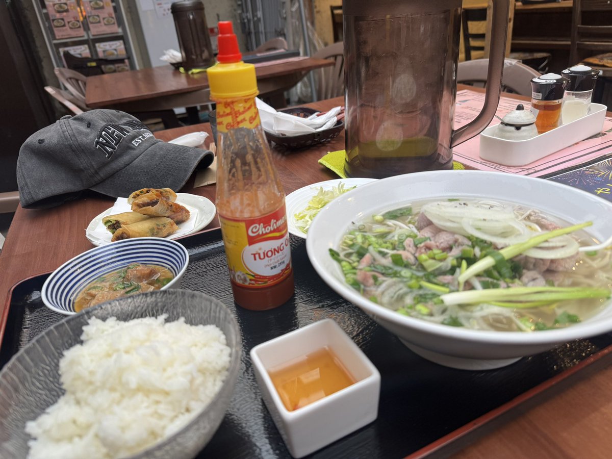 Logiloft's tweet image. 来越南给下届总书记投票来了。