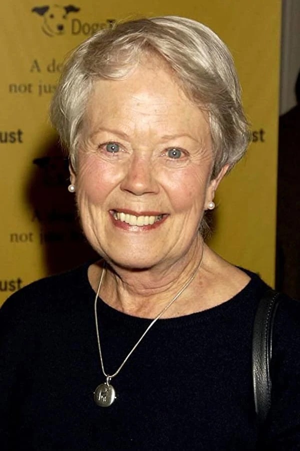 daveainsworth63's tweet photo. Happy Birthday to the brilliant Scottish actress Annette Crosbie who was born on this day in 1934. 🏴 #AnnetteCrosbie #TheSixWivesOfHenryVIII #EdwardTheSeventh #TheSlipperAndTheRose #OneFootInTheGrave #CalendarGirls #AfterLife #LittleDorrit #DoctorWho #CallTheMidwife https://t.co/RAOL4baMgy