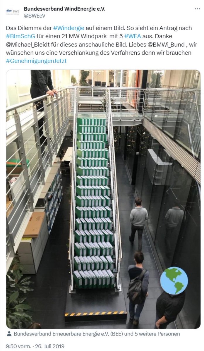 Was für ein schäbiger Heuchler. 

Jahrzehntelang hat die CDU die Energiewende mit Bürokratie belastet. 36.000 Blatt Papierantrag für ein einziges Windrad, ein zweites daneben nochmals.

Habeck hat das reduziert und digitalisiert.

Habeck hat den Ausbau von PV beschleunigt.

CDU: