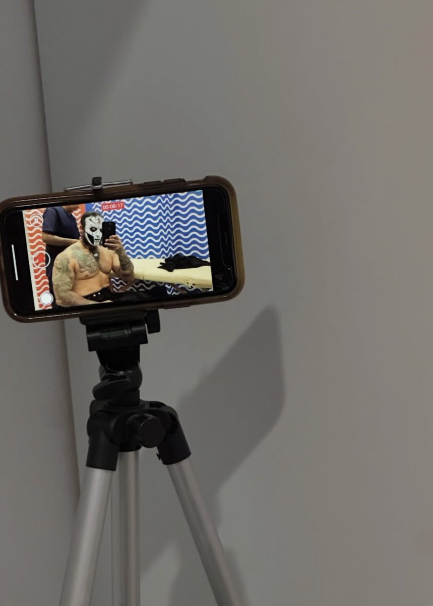 DS1c3's tweet image. “GRWM para merodear a pagano y hacerle la vida imposible | VIDEOVLOG | Mecha Wolf #ELULTIMOENSUESPECIE #AWOOO #lobabys  #VatosLocosBrokeUp”