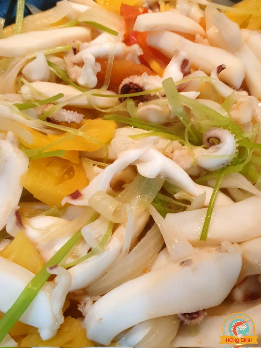 QUANHONGSINH's tweet image. 🧑‍🍳 #GOODAFTERNOON
Awaken your brain with a nutritious lunch and recharge your energy for a better evening. Wishing you a meaningful and successful lunchtime.

Hãy đánh thức trí não của bạn bằng một bữa trưa đầy dinh dưỡng và cùng nạp lại năng lượng cho chiều tối tốt