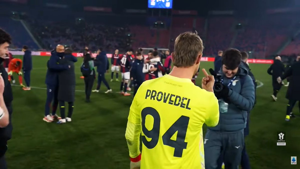 V̷͖̟͒̓̇ tweet media