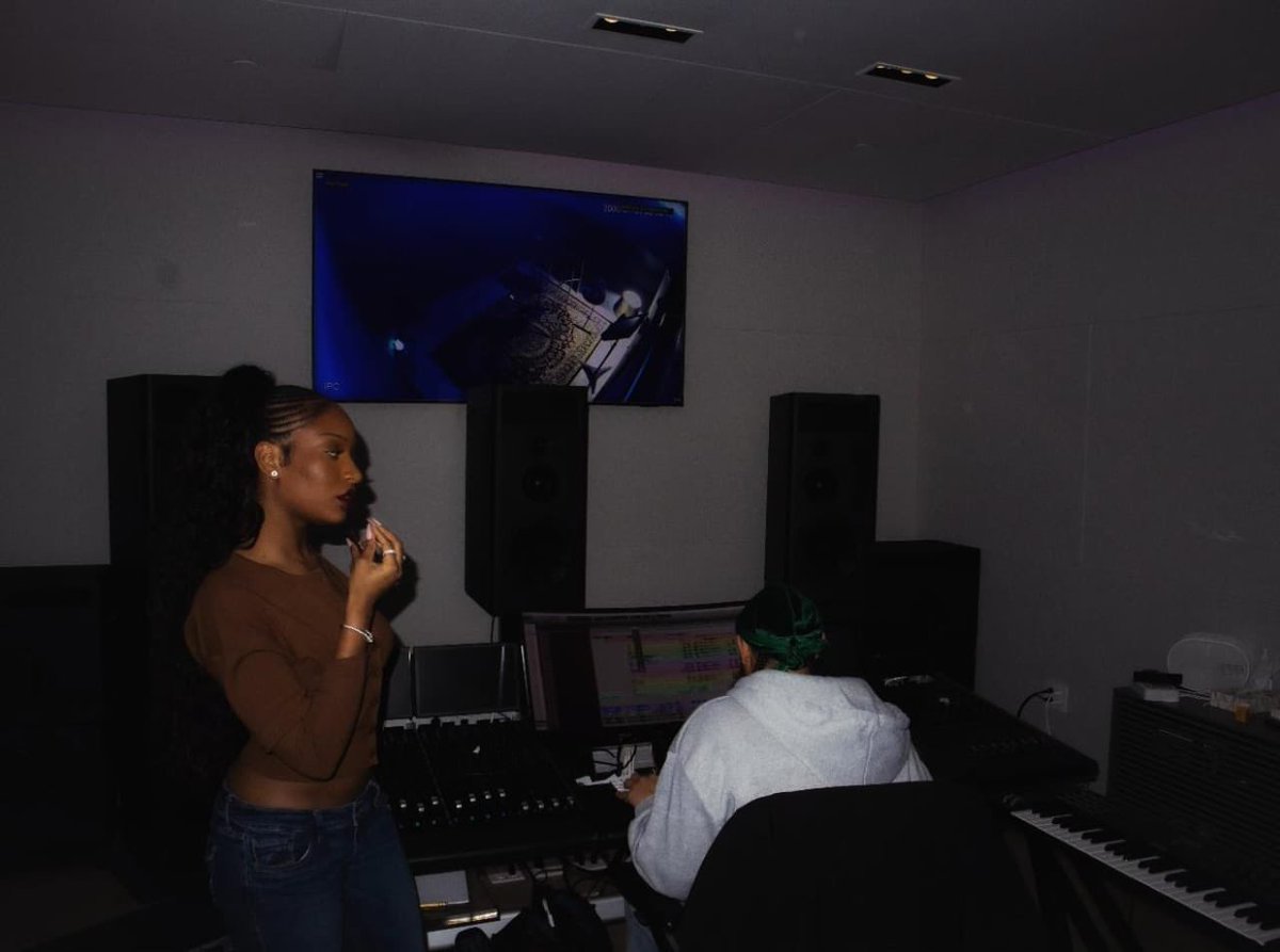 ayra starr fan tweet media