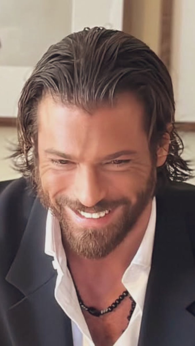 Günaydın 🌏!
Me gustan las personas q regalan cosas caras como tiempo, lealtad y honestidad⏳❤️
Vamos a x el jueves. Feliz día 😊😍😘

I ❤️ CANYAMAN
#CanYaman ❤️