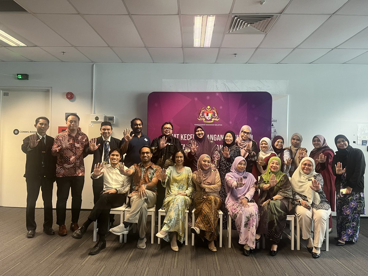 Professor Dr. Chan Lai Fong tweet media