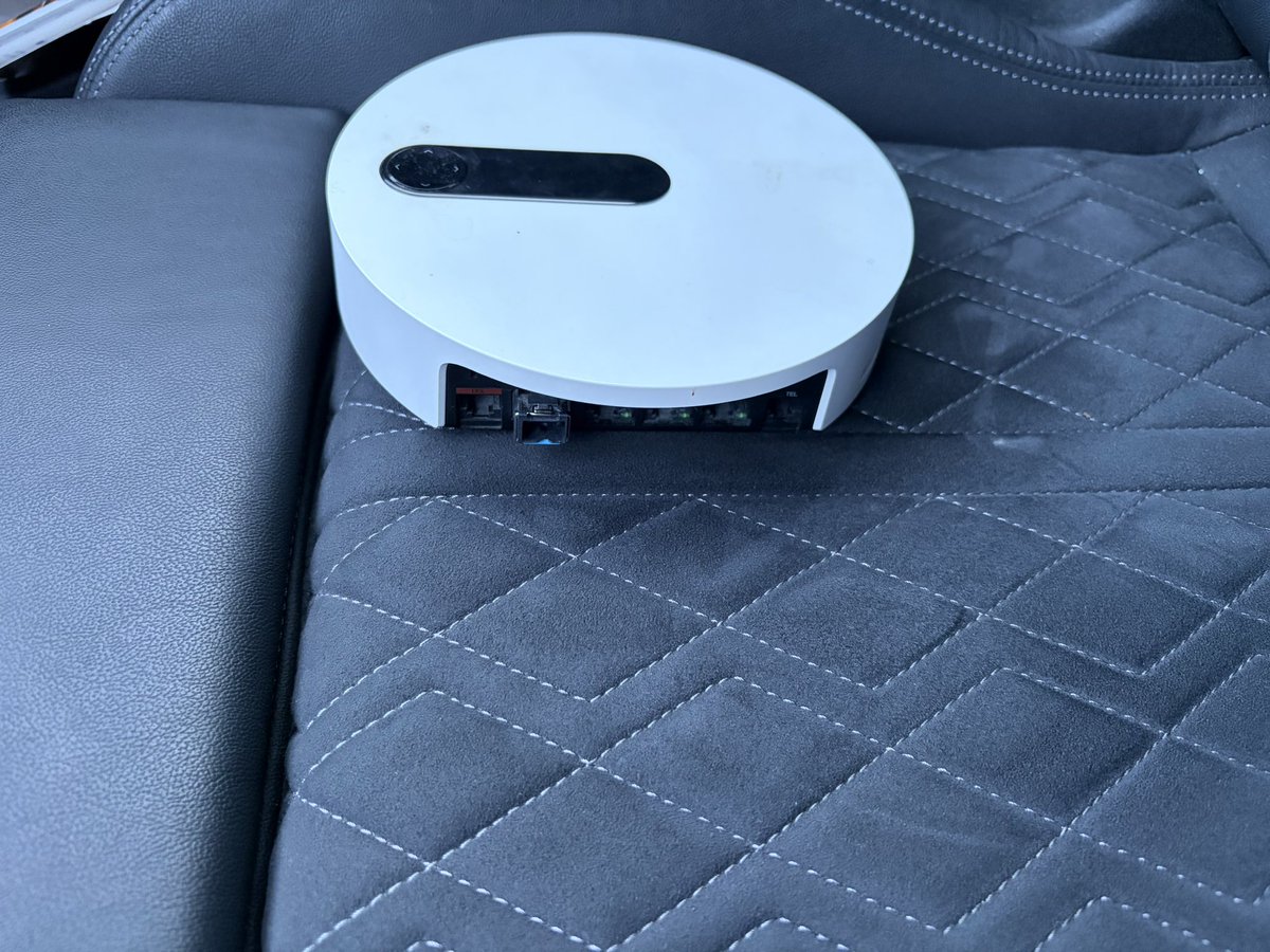 Les enfants n’ont pas école aujourd’hui, pauvre…