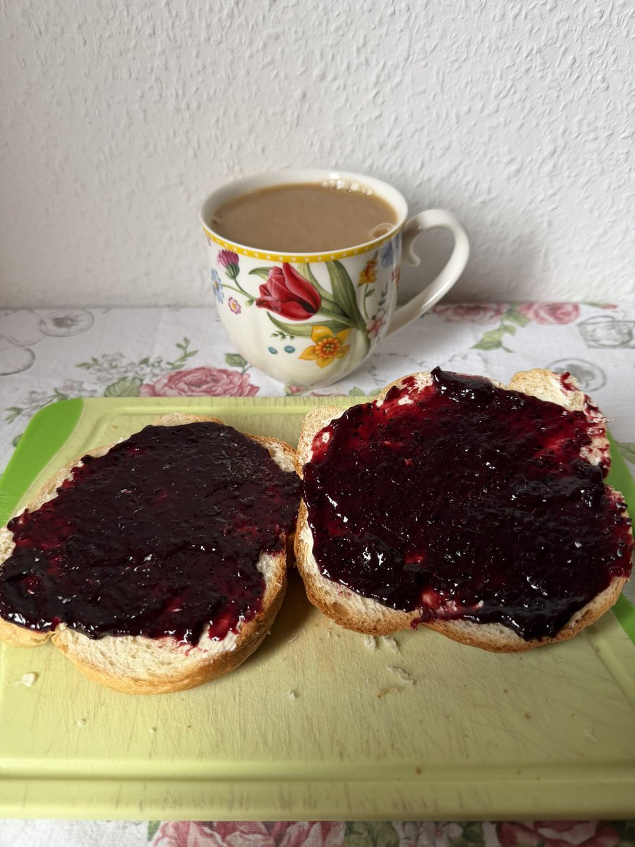 FRD490's tweet photo. breakfast
#homemadejam #coffee #frdcdxc https://t.co/EGGSZYcmCP