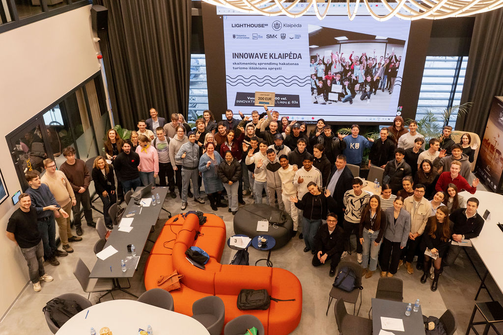 SMK_University's tweet photo. Congratulations to the students of the SMK College of Applied Sciences Klaipėda campus – Gvidas Balčiūnas, Karolina Trakytė, Augustas Saliamonas, and Alesia Dmitrenko – on winning a prize at the INNOWAVE hackathon focused on solving tourism challenges.

What idea brought the SMK team this recognition? The team shares:

“We developed an app based on the Tinder matching principle. The locations shown in the app are recommended by local residents of Klaipėda. After selecting 10 ‘likes,’ the app automatically generates a personalized map based on the user’s hobbies and aesthetic preferences,” the team representatives explain.

We are proud to see such a talented young generation studying at SMK and are happy to share moments from the event.