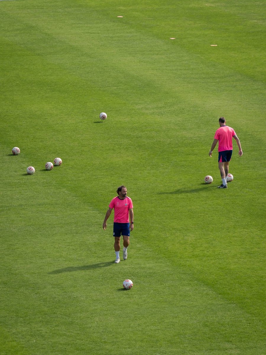 🚨Top-of-the-table head-to-head is coming! Kitchee vs Lee Man in #HKPL this Sunday, Feb 15 at 6pm, TKOSG. Tickets $120/$50—get yours via Cityline pre-sale now!#hkfootball