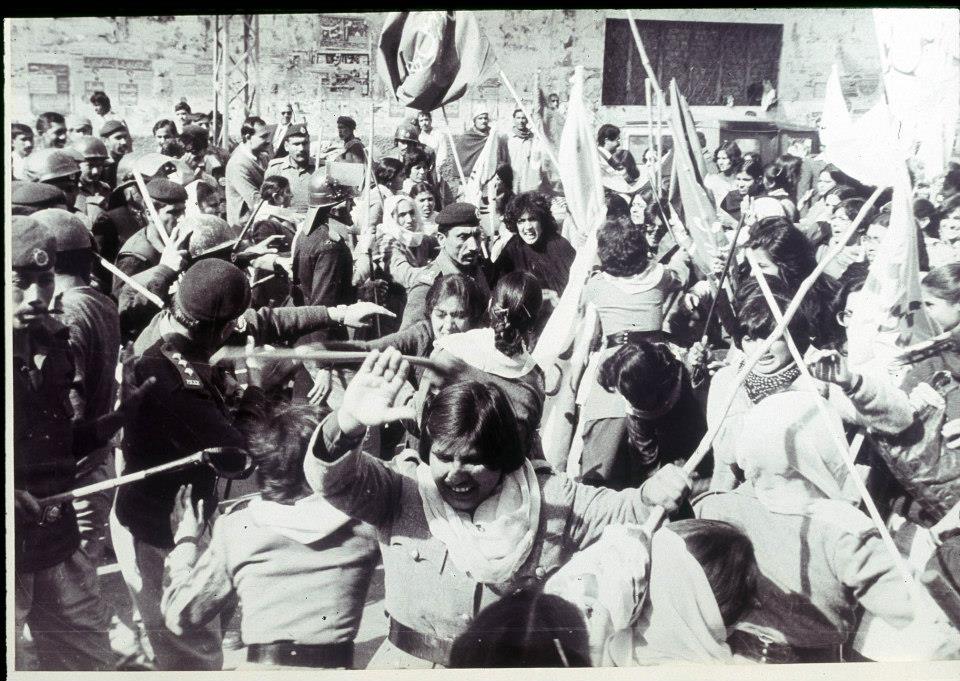 <#History > On #Pakistan 's #NationalWomensDay   today, let us recognize &amp; celebrate the struggles &amp; sacrifices of our brave women activists, writers, health workers, academics &amp; #politicians ,in honour of the historic first #women 's march in Pakistan in 1983, 43 years ago today