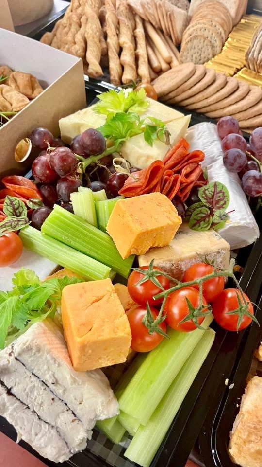 sophie_hyam's tweet image. Elevated buffets, designed to impress.

Smoked salmon, artisan cheeses, and bespoke details in every bite.

Because exceptional events deserve exceptional food.

#cateringservice #caterer #buffets #coventryfood #awardwinningchef