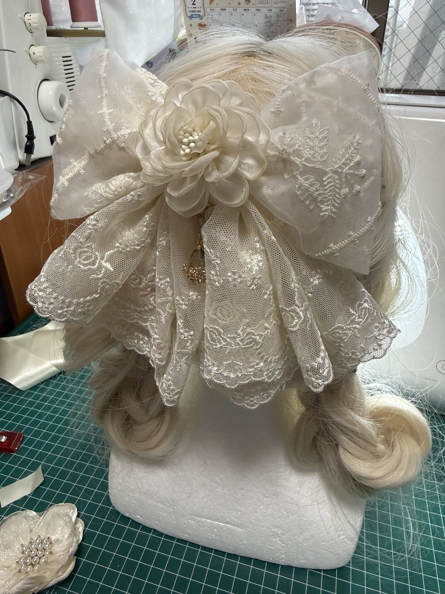 シュクレリボンクリップ🎀
ジャボにも使える形を作りたくて、見本作成しておりましたが、、可愛いのが出来そうです☺️
#Je_embellir制作中