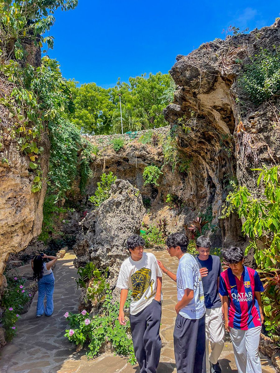 Aga Khan Academies tweet media