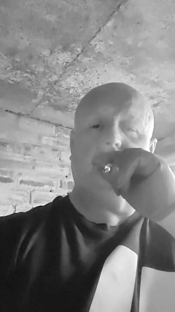 Morning All
If you think you are being generous in serving  me, think again. By serving, you are simply handing over what's rightly mine from a subordinate.
By accepting it, it's me who is being generous to you, helping fulfil your function