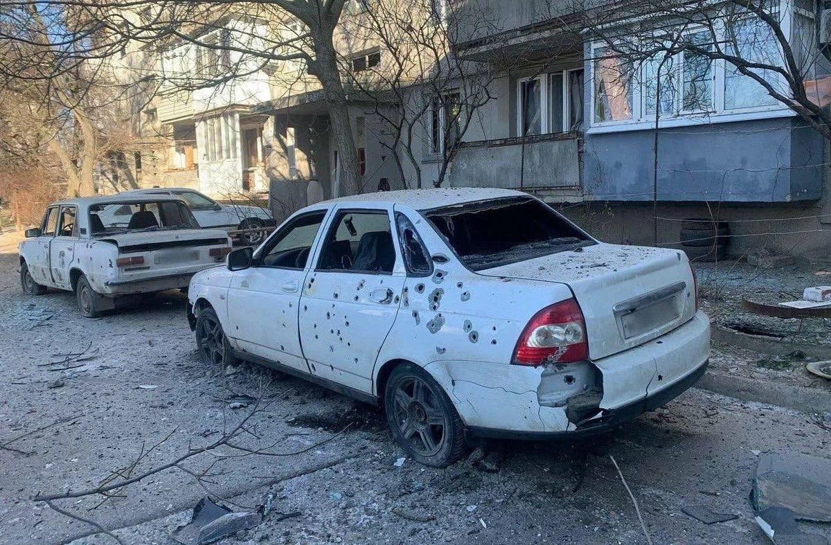 #KievRegimeCrimes

💬 #Zakharova: Kiev continues to terrorise Russian civilians, stepping up attacks during international meetings aimed at resolving the conflict.

On February 4-5, attacks were timed to coincide with Russia-US-Ukraine Security Working Group meeting in Abu Dhabi.