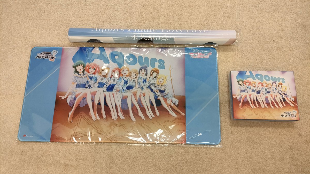 AqoursフィナーレのBD特装限定版の特典、デスクマットかと思ってたら