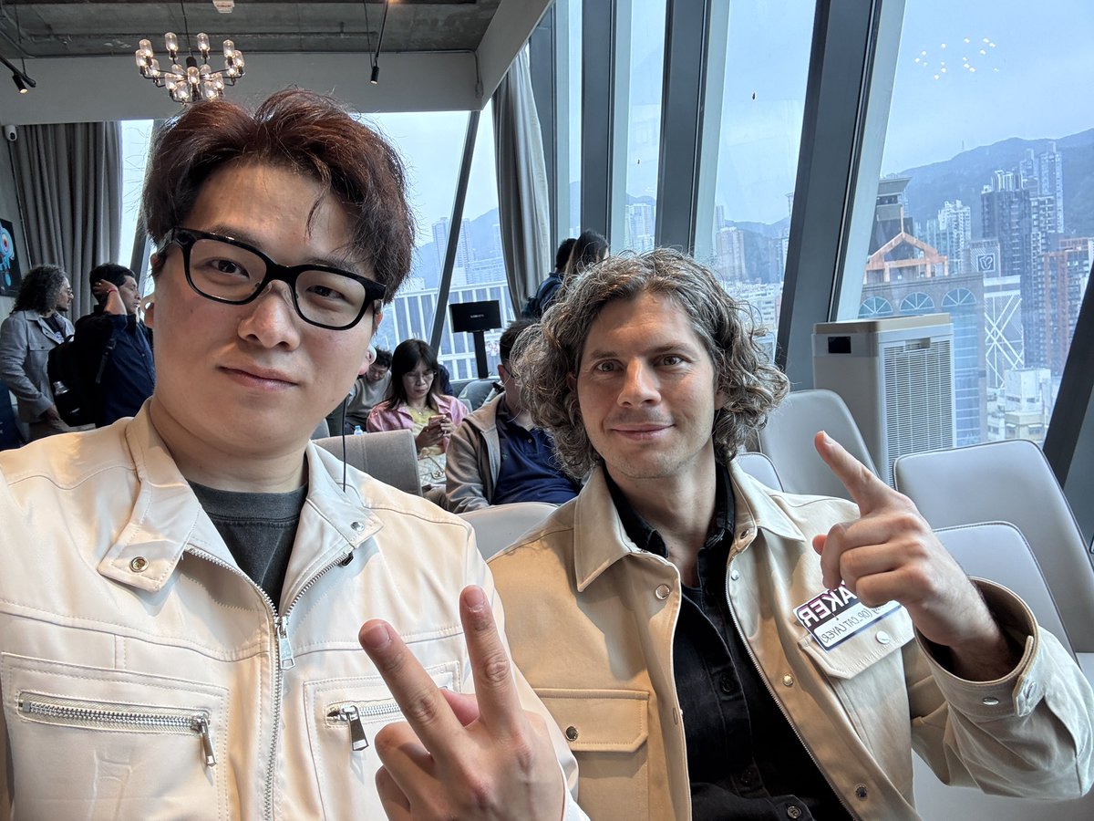 哇，OP_CAT 主网要正式在香港放“大招”了！🔥
Mate Tokay 亲自预告：We are about to let the cat out of the bag in Hong Kong!
议程直接亮瞎眼：Dr.Bruce Liu 的 Mainnet Launch Keynote + Bitcoin 生态未来 Panel，纯干货零废话，Builder 们的最爱。
香港的猫要出袋了，BTC 原生新玩法要来了？🐱🚀