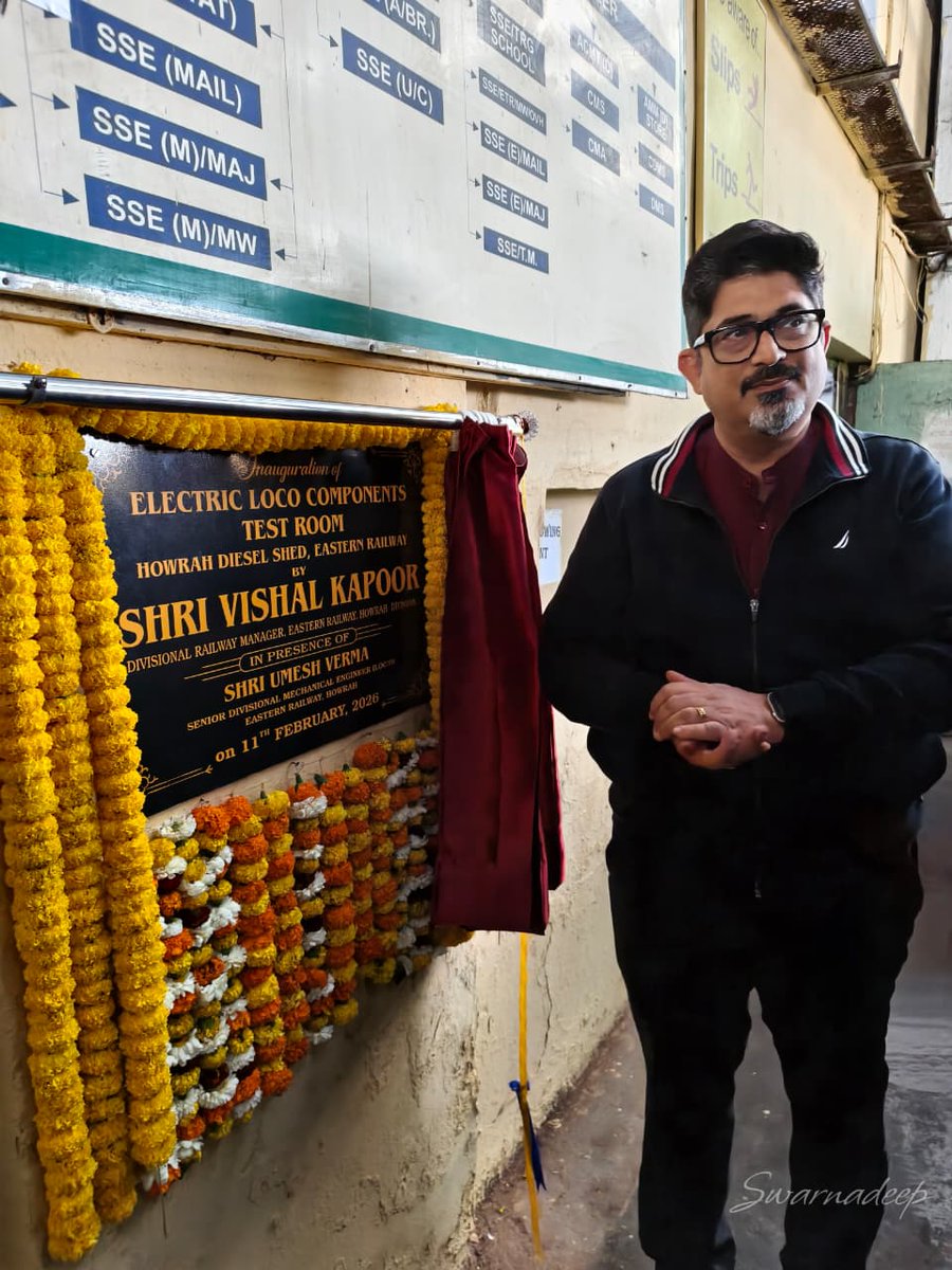 drmhowrah's tweet photo. ⚙️ Powering safer and smarter rail operations!
On 11 February 2026, the DRM of Howrah Division dedicated the New Electric Locomotive Component Test Room, enhancing in-house testing capability and strengthening operational efficiency.
#EasternRailway #HowrahDivision #RailwayUpgradation #InfrastructureBoost