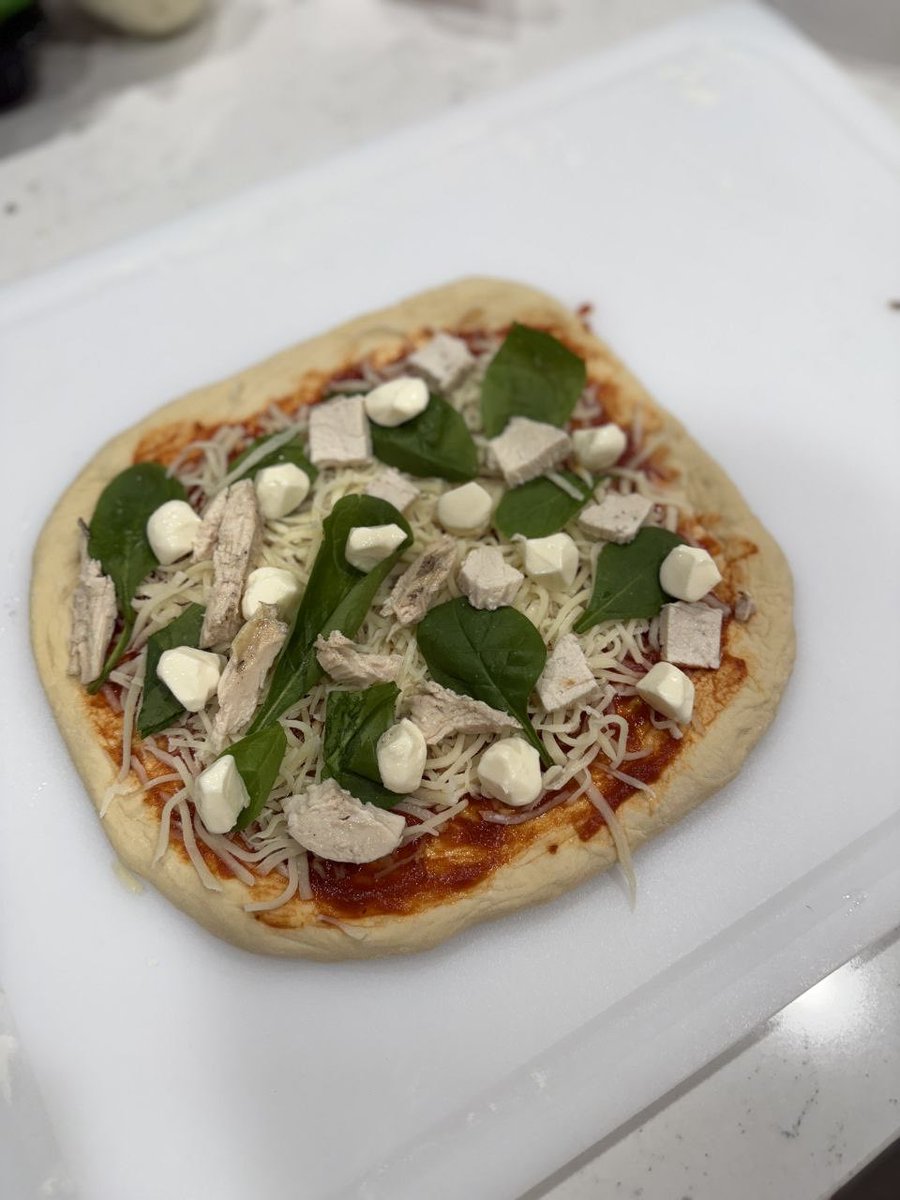 millieashly55's tweet photo. rate my homemade pizza. https://t.co/bbooHCFjOh