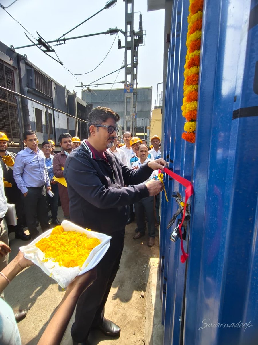 drmhowrah's tweet photo. 🚰 A healthy step for our workforce!
The New RO Drinking Water Plant at Howrah Diesel Shed was commissioned and dedicated to staff by the DRM, Howrah Division on 11.02.2026, reinforcing our commitment to employee welfare and workplace hygiene.
#EasternRailway #HowrahDivision #EmployeeWelfare #InfrastructureUpgrade
