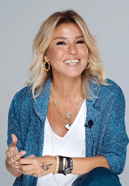 omercanasafgenc's tweet image. Oğuzhan Uğur , Gülben Ergen , Berna Laçin 
15 yaşına kız çocuğuna ağır tacizde bulunduğu için tutuklanan CHP Görele Belediye Başkanı Hasbi Dede hakkında tek kelime kınama yapmadı! 
Sanırım, Pedofili de bunlarda ideolojik mesele