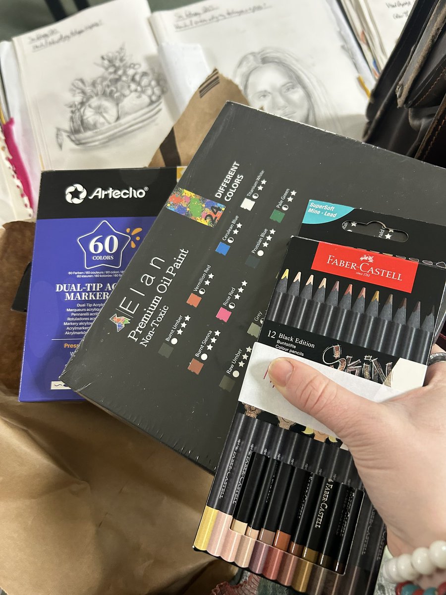 Laura Solly tweet media