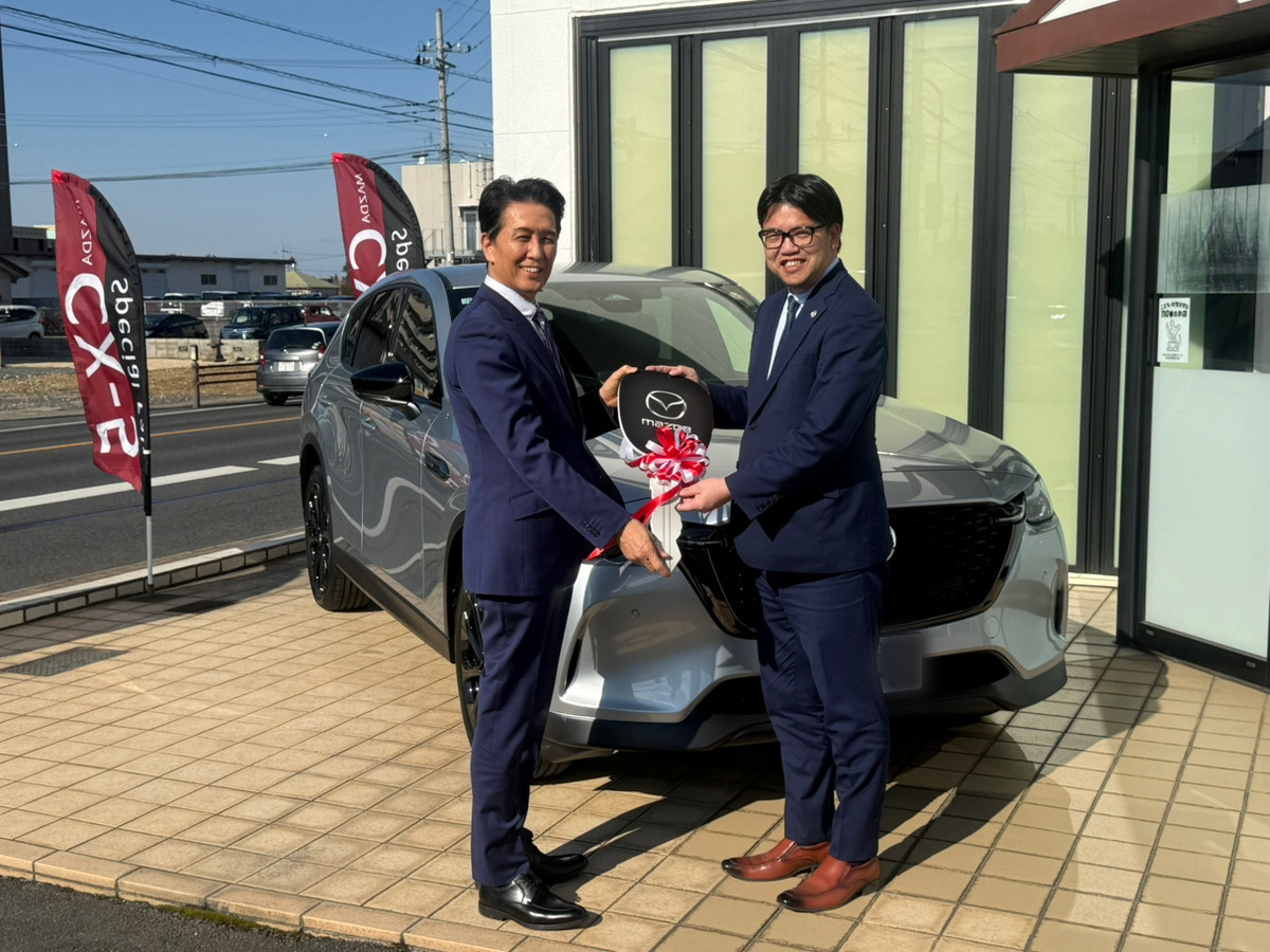 本日、オフィシャルパートナーである、株式会社北関東マツダより、追加でお車をご提供いただきました‼

ご提供いただいた車はシルバーに輝くCX‐60で、遠出でも疲れにくい車をご用意いただきました。
日頃よりご支援いただき誠にありがとうございます。
今後ともよろしくお願いいたします。