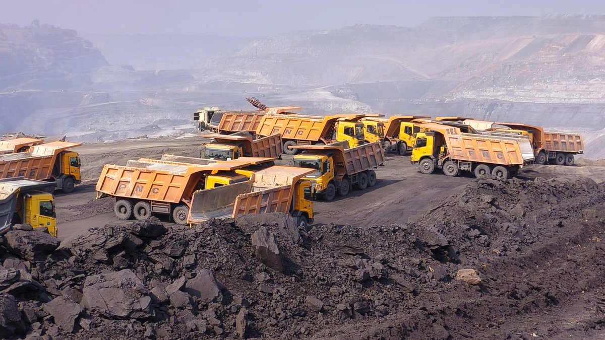 cpimspeak's tweet image. Total #GeneralStrike in the Coal Sector
Photos from Korba, Chhattisgarh  and Singareni Coal Mines in Telangana
#12thfebgeneralstrike