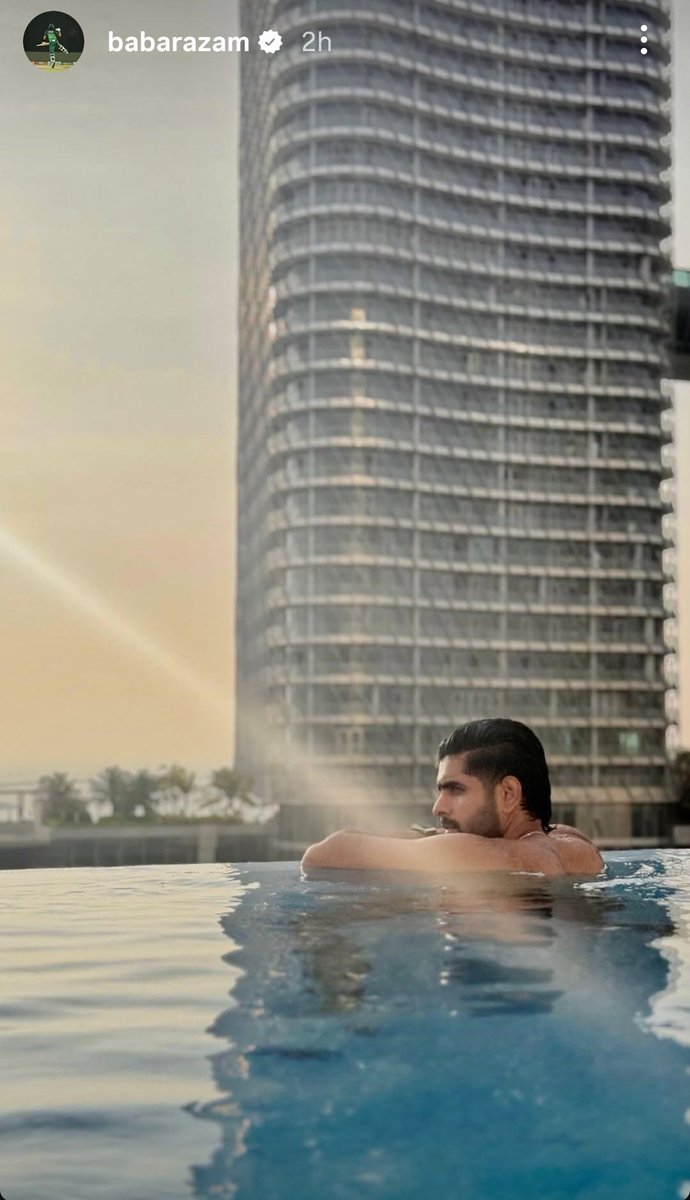 arslannadeem04's tweet image. The king @babarazam258 Chill vibes! Babar Azam relaxing by the infinity pool 🏊‍♂️✨ 
Before Big game Pakistan vs India your mental health needs to relax #BabarAzam #RelaxTime #InfinityPool #T20WorldCup2026 
#INDvPAK